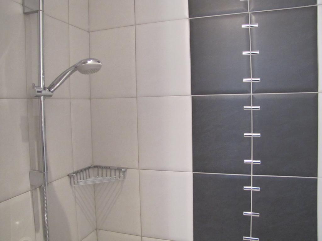 Chambres D'Hotes Les Muriers โรม็อง-ซูร์-อีแซร์ ภายนอก รูปภาพ
