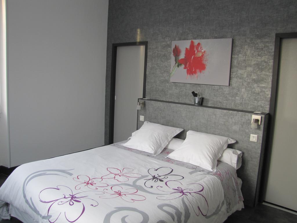 Chambres D'Hotes Les Muriers โรม็อง-ซูร์-อีแซร์ ภายนอก รูปภาพ