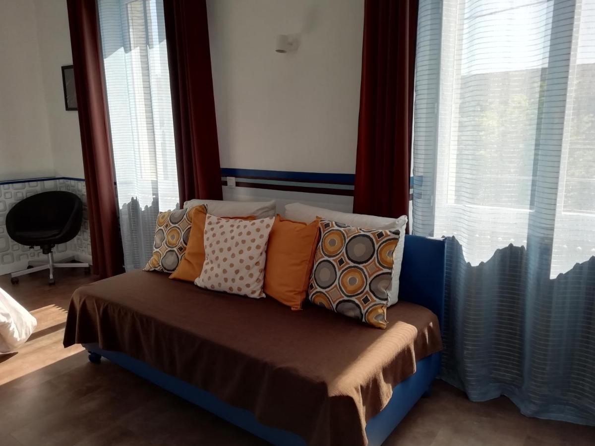 Chambres D'Hotes Les Muriers โรม็อง-ซูร์-อีแซร์ ภายนอก รูปภาพ